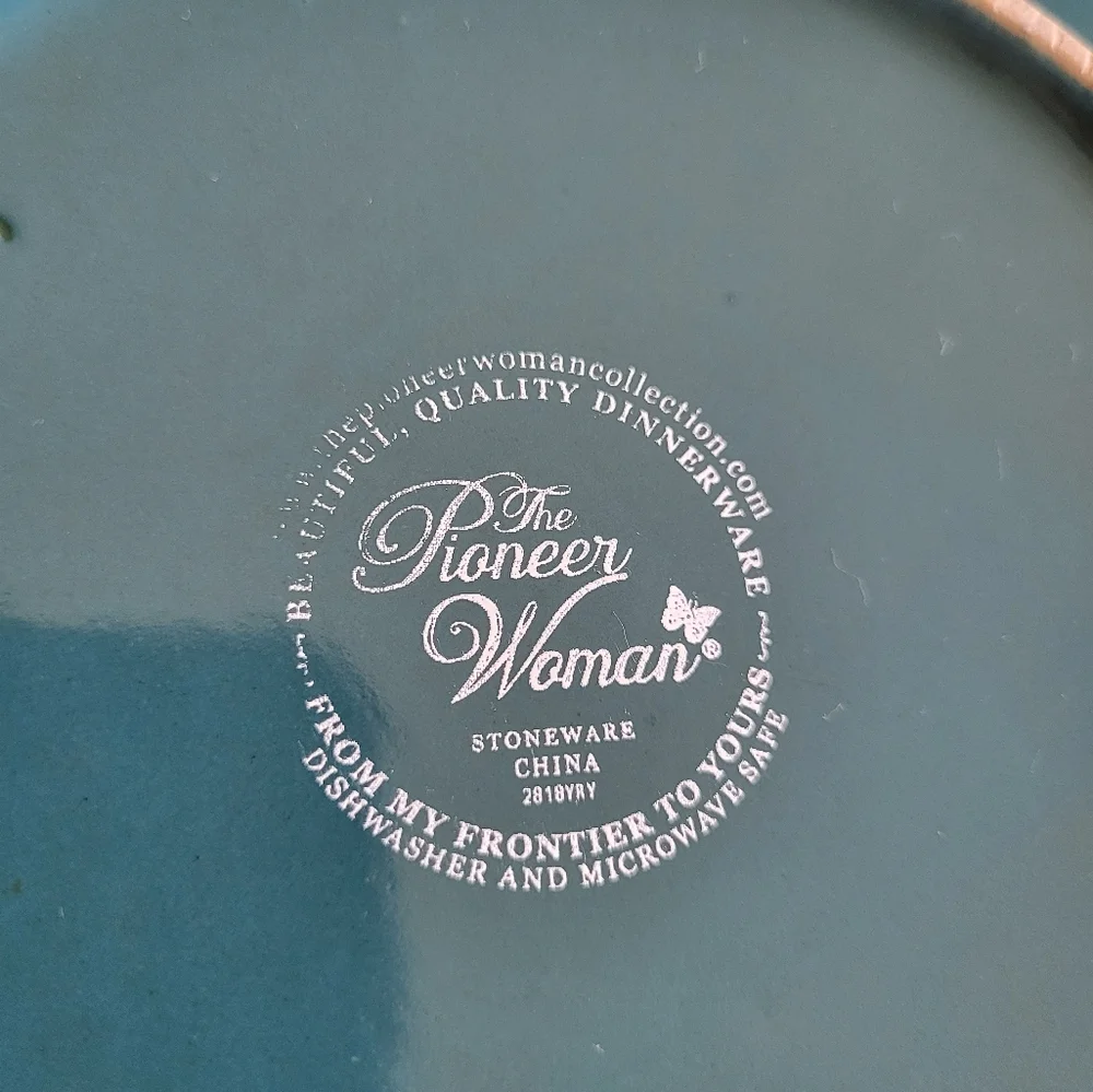Set of 2 Pioneer Woman Farmhouse Lace Blue Teal Salad Plate Embossed Pattern 8.5